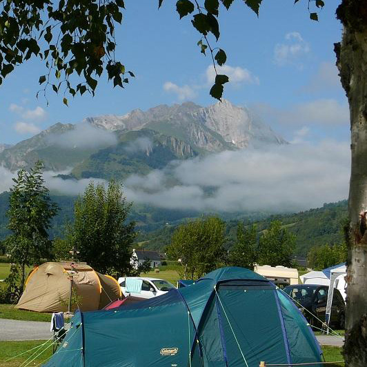 Camping Azun nature © Yves Lanne