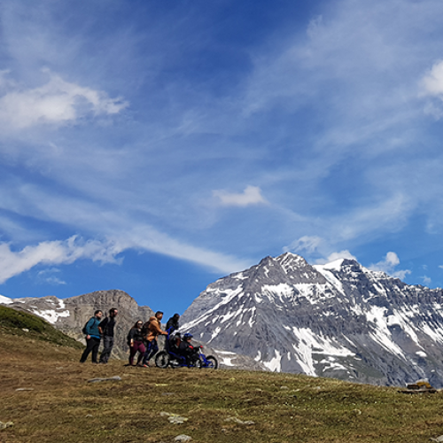 vignette_randonnee_partagee_au_coeur_du_parc_national_de_la_vanoise_c_sylvain_berger_-_apf_france_handicap.png