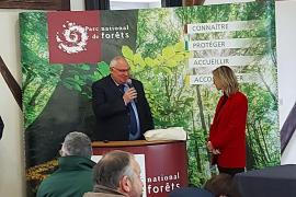 Le Président du conseil d'administration du Parc national de forêts accueille la Ministre 