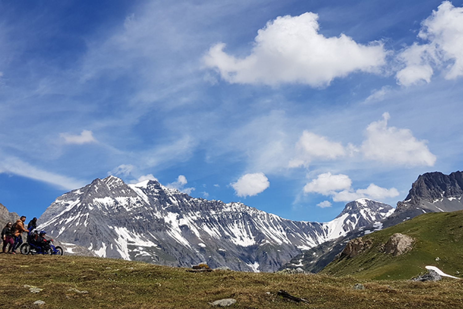 randonnee_partagee_au_coeur_du_parc_national_de_la_vanoise_c_sylvain_berger_-_apf_france_handicap.png