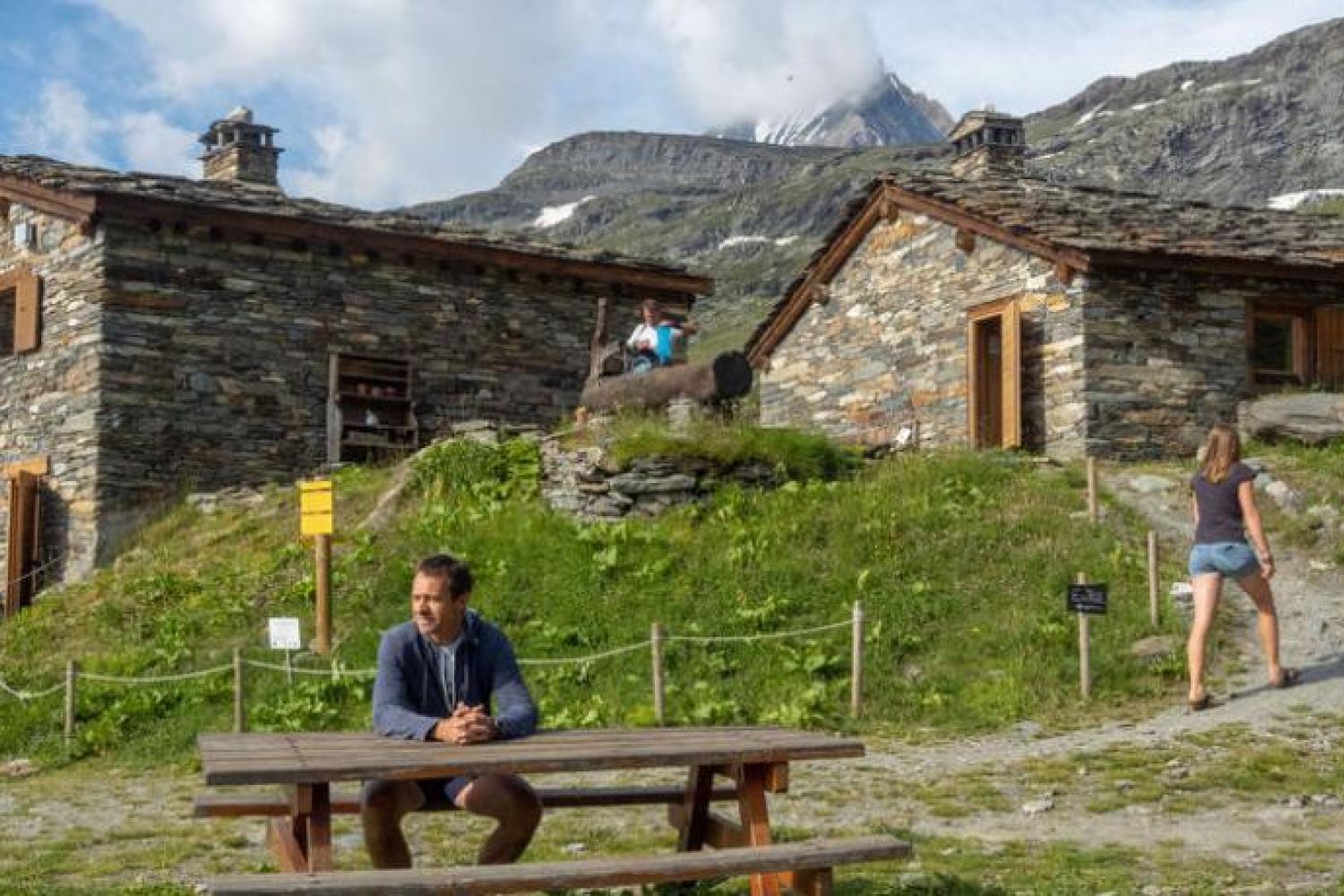 refuge_de_larpont_c_chloe_tardivet-parc_national_de_la_vanoise.jpg